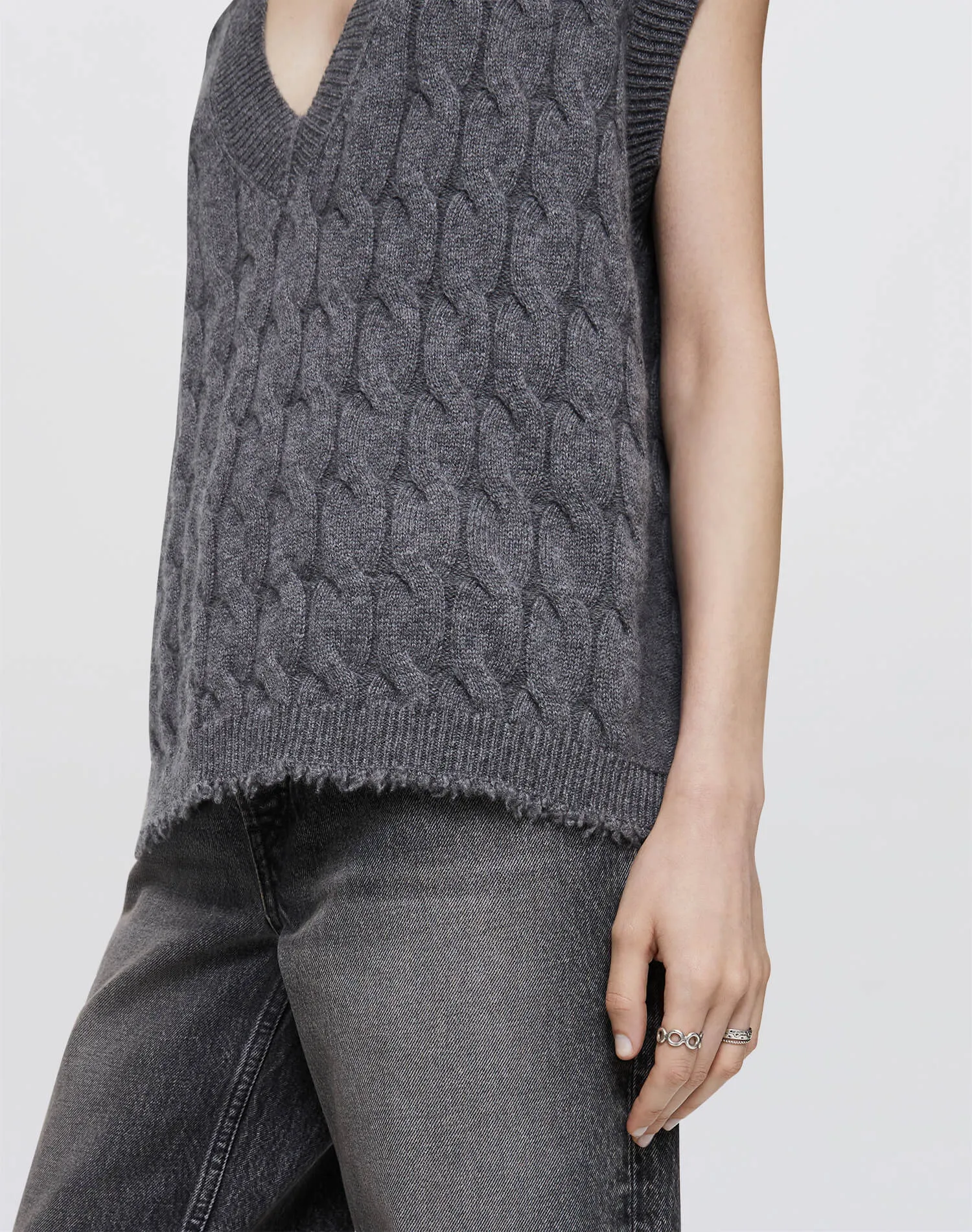 Cashmere Cable Vest - Grey Heather