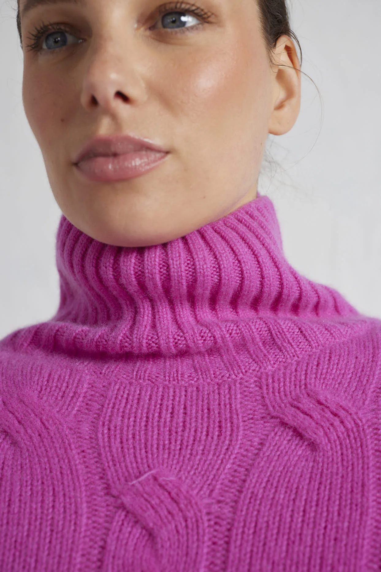 Cece Cashmere Sweater in Charm