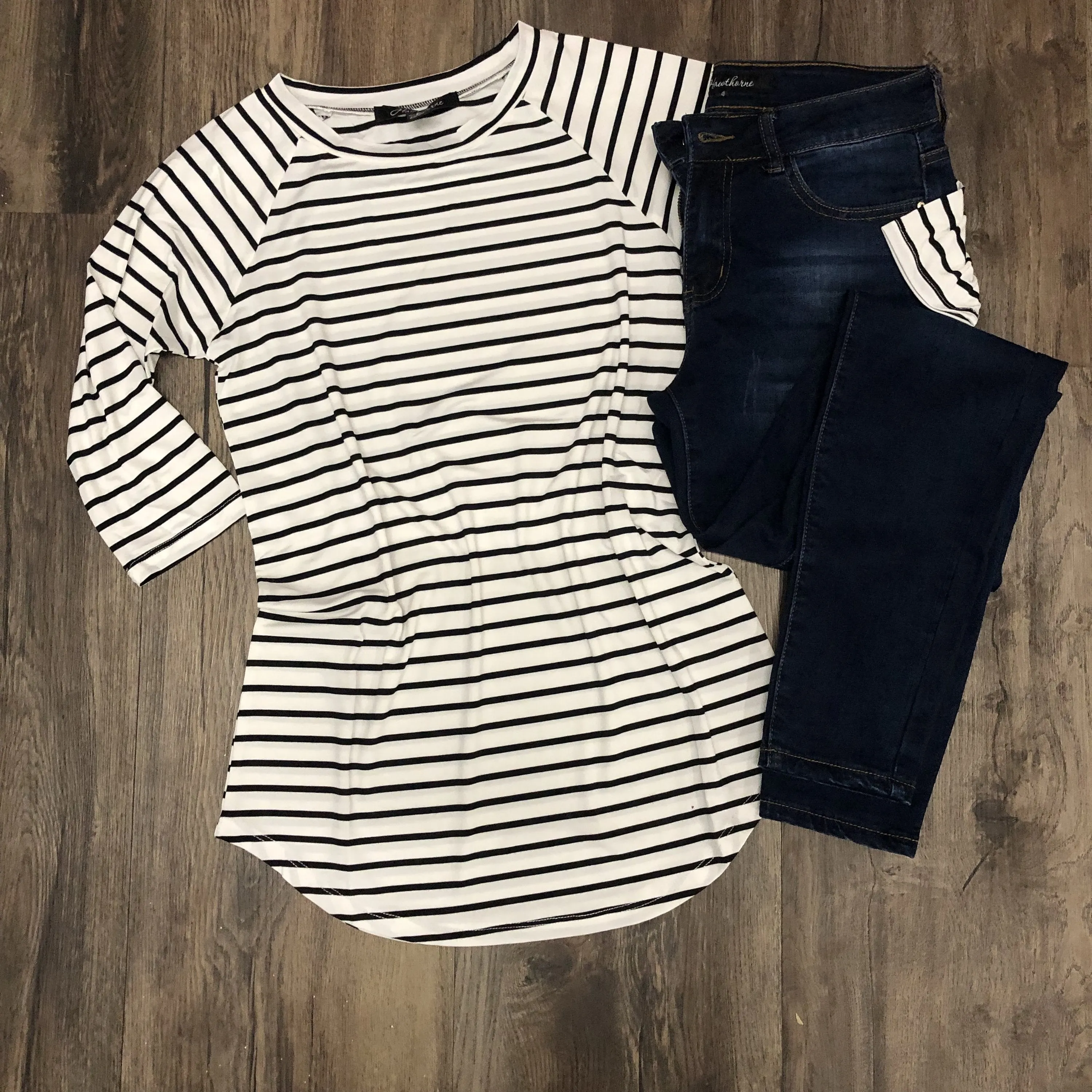 Striped Raglan: White/Black