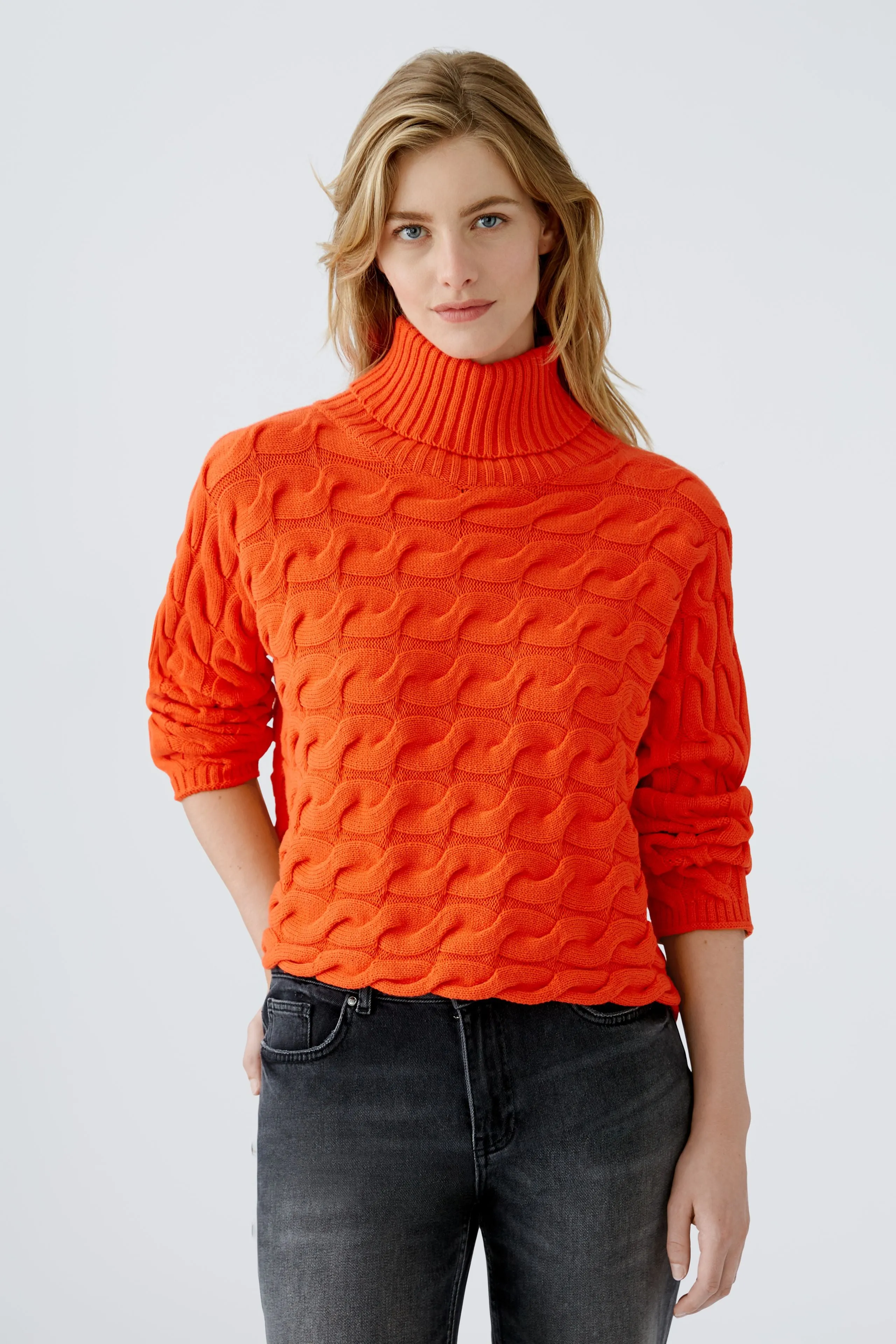 Turtleneck Pullover in Cherry Tomato