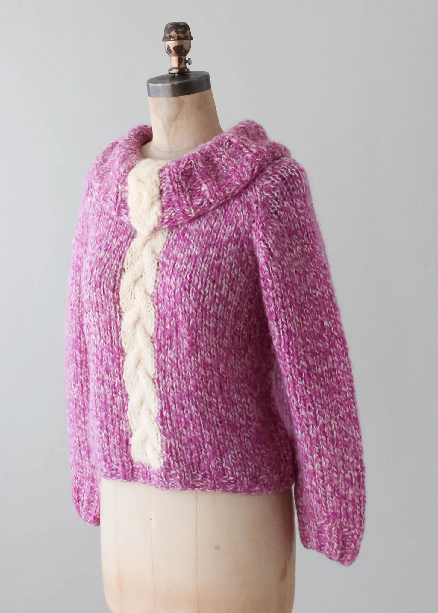 Vintage 1960s MOD Italian Magenta Sweater